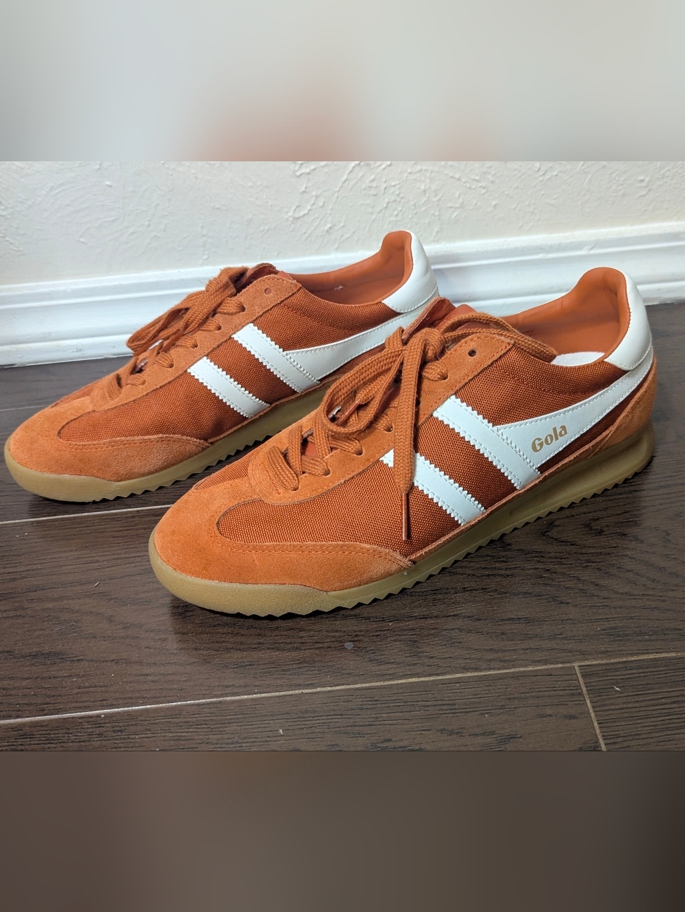 Gola Classics Women's Tornado Sneakers (10 NWT)